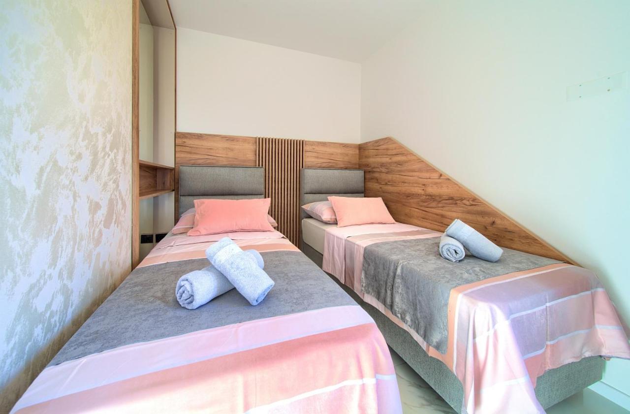 شقة Penthouse Rosa مالينسكا المظهر الخارجي الصورة